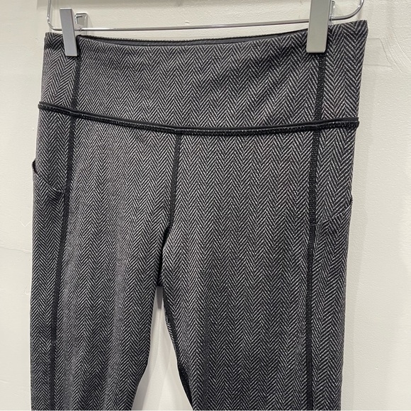 Lululemon Pace Rival Crop Leggings Grey Chevron Women’s 6 - Picture 3 of 7